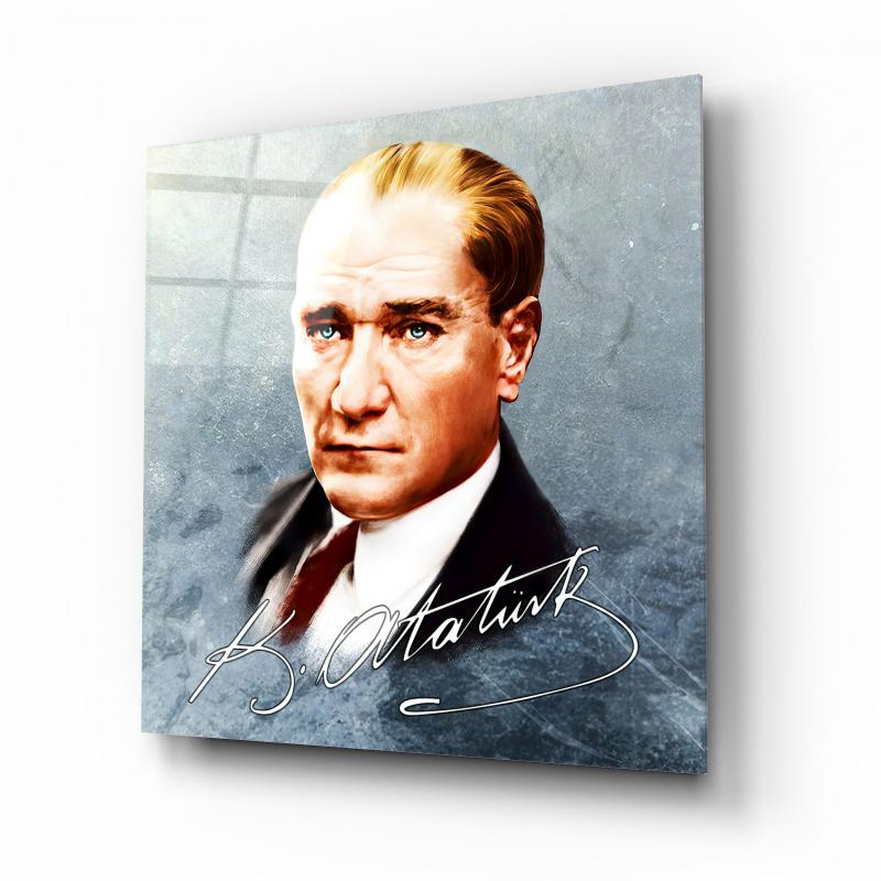 Atatürk Cam Tablo